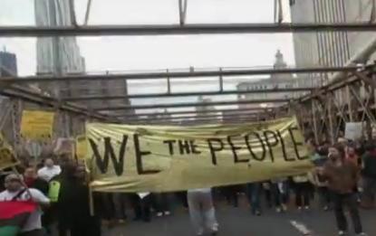 Occuper Wall Street : 1er octobre 2011, 700 manifestants arrts par la police sur le pont de Brooklyn  New York, US