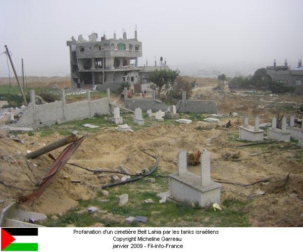 Profanation d'un cimetire Beit Lahia par les tanks israliens